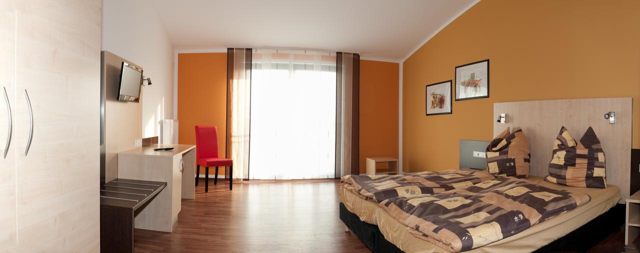 Auszeit Cafe & Hotel Oberwornitz Экстерьер фото